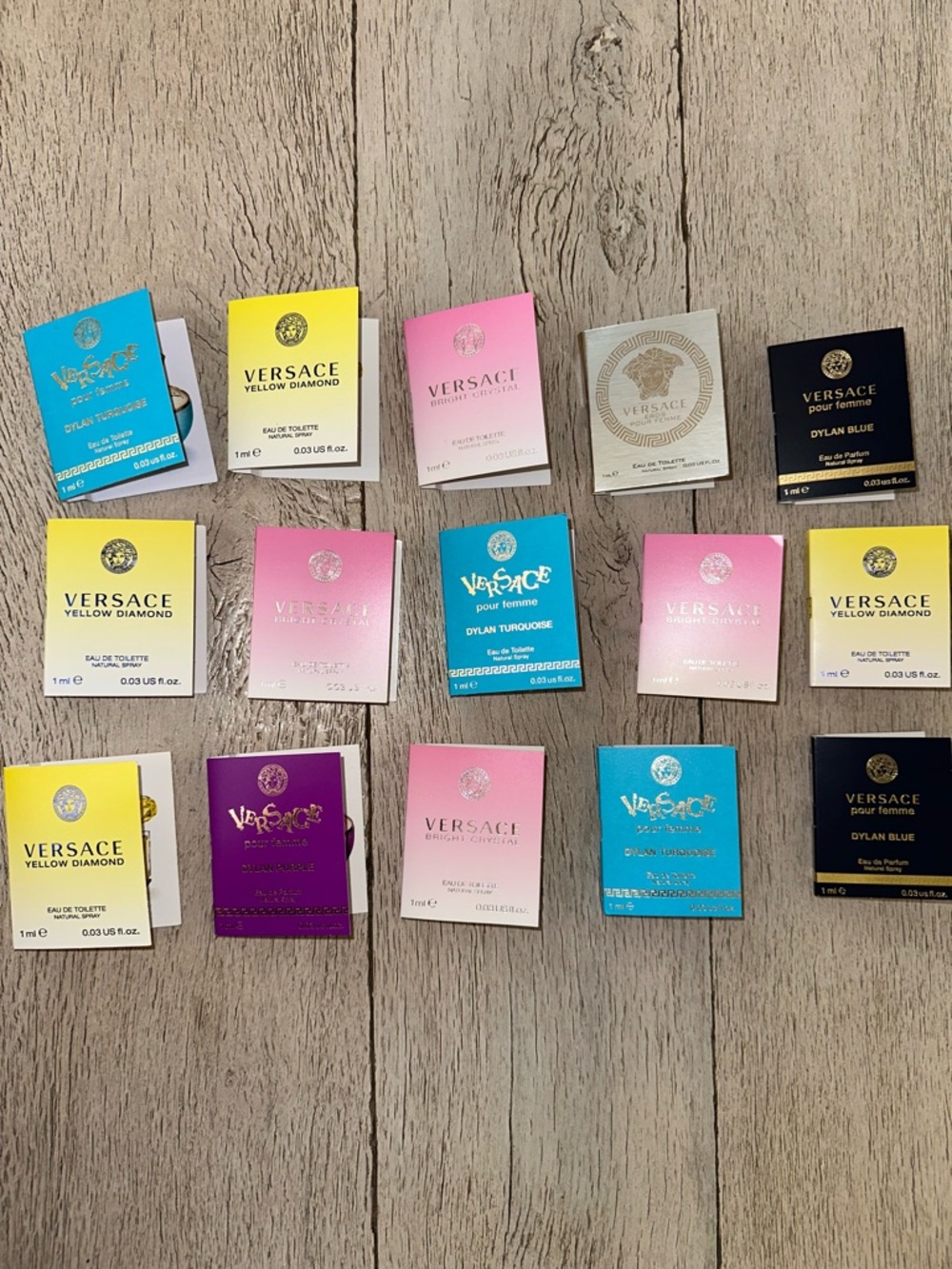 Versace Fragrance Discovery Collection - 15 Piece Luxury Set